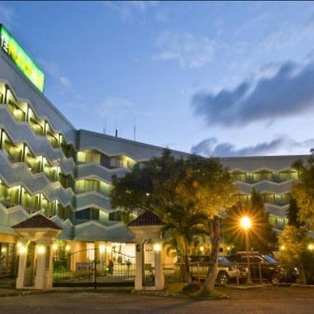 Goldenfield Kundutel Hotel Баколод Екстериор снимка