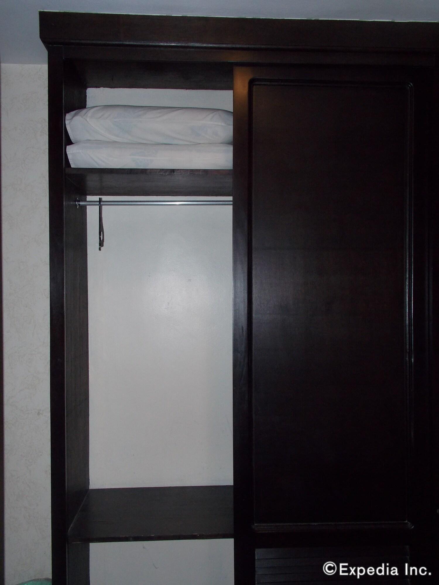Goldenfield Kundutel Hotel Баколод Екстериор снимка