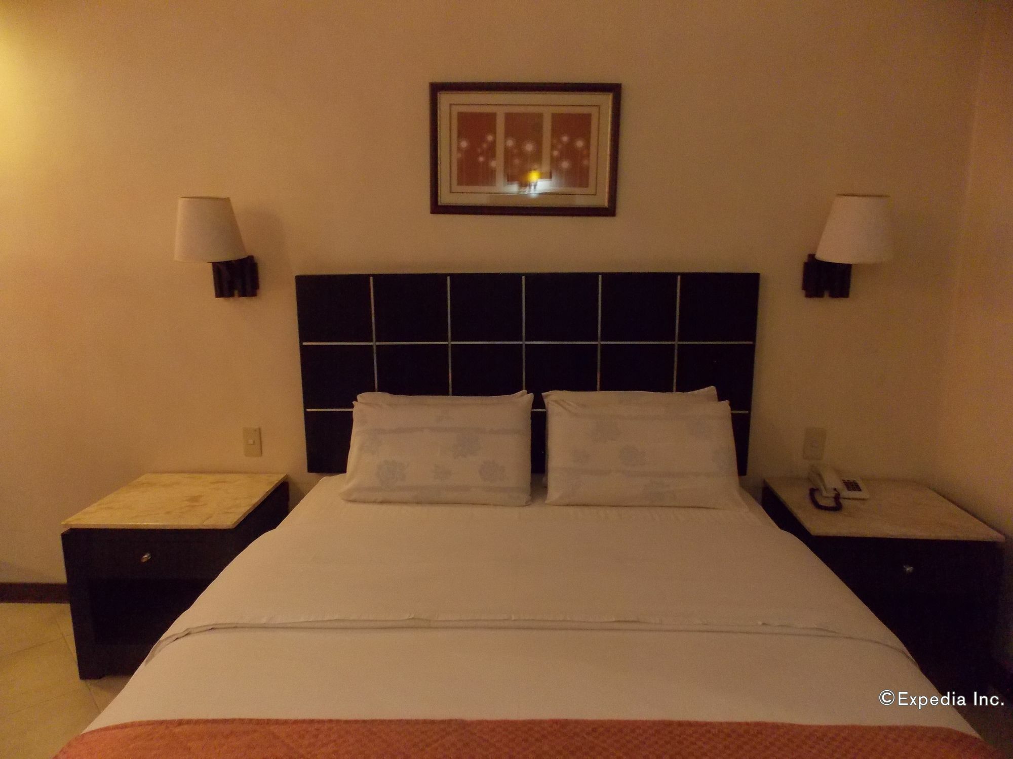 Goldenfield Kundutel Hotel Баколод Екстериор снимка
