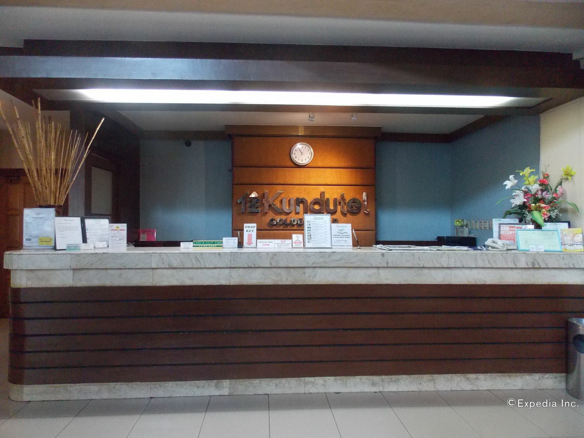 Goldenfield Kundutel Hotel Баколод Екстериор снимка